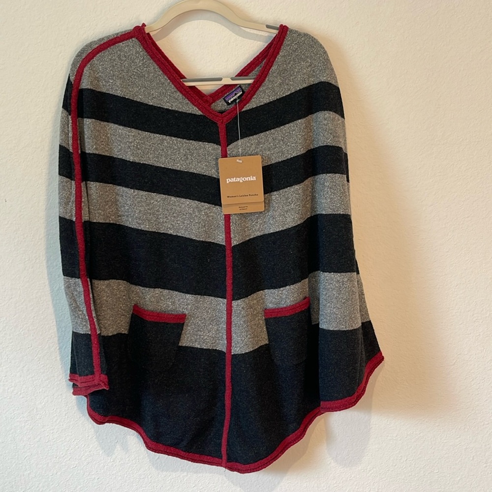 NWT WOMENS PATAGONIA PONCHO SZ M/L
